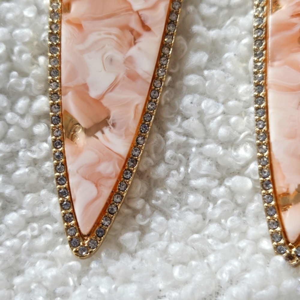 Pink Faux Shell Rhinestone Drop Earrings - Picture 5 of 6